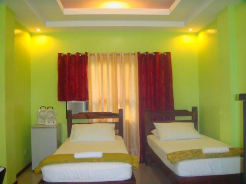 Lawaan Garden Inn โรฮัสซิตี้ ภายนอก รูปภาพ